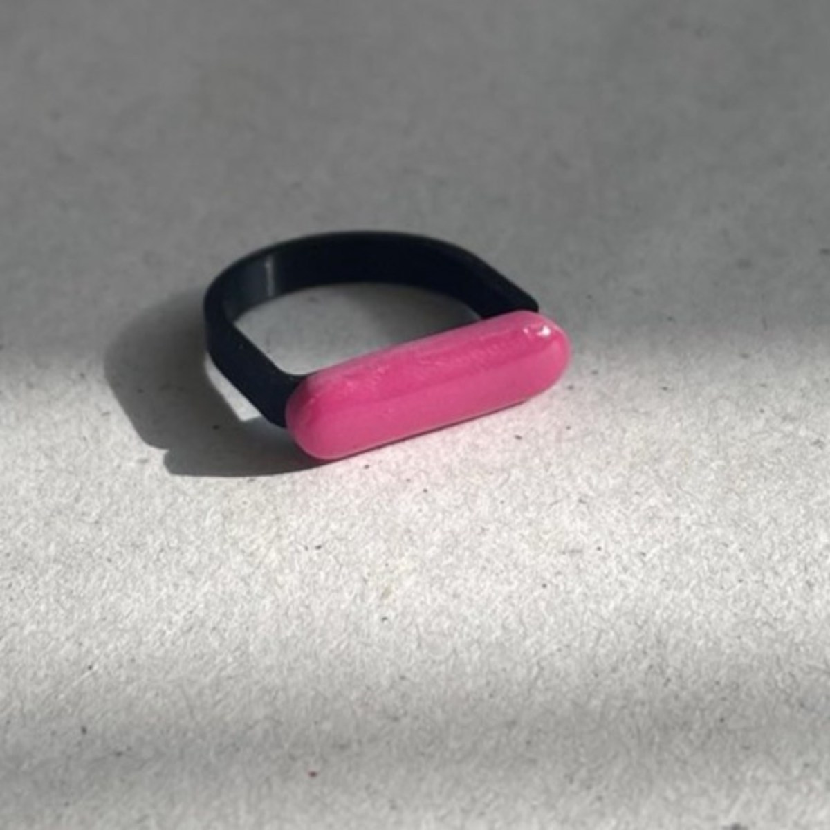 JUA FUCHSIA